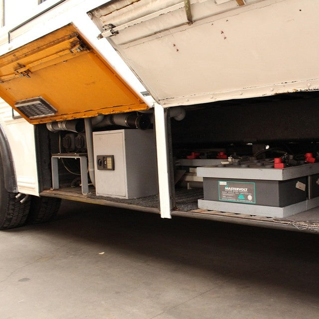 Winter RV Battery Care: 5 Newbie Mistakes and Your Pre-Storage Checklist